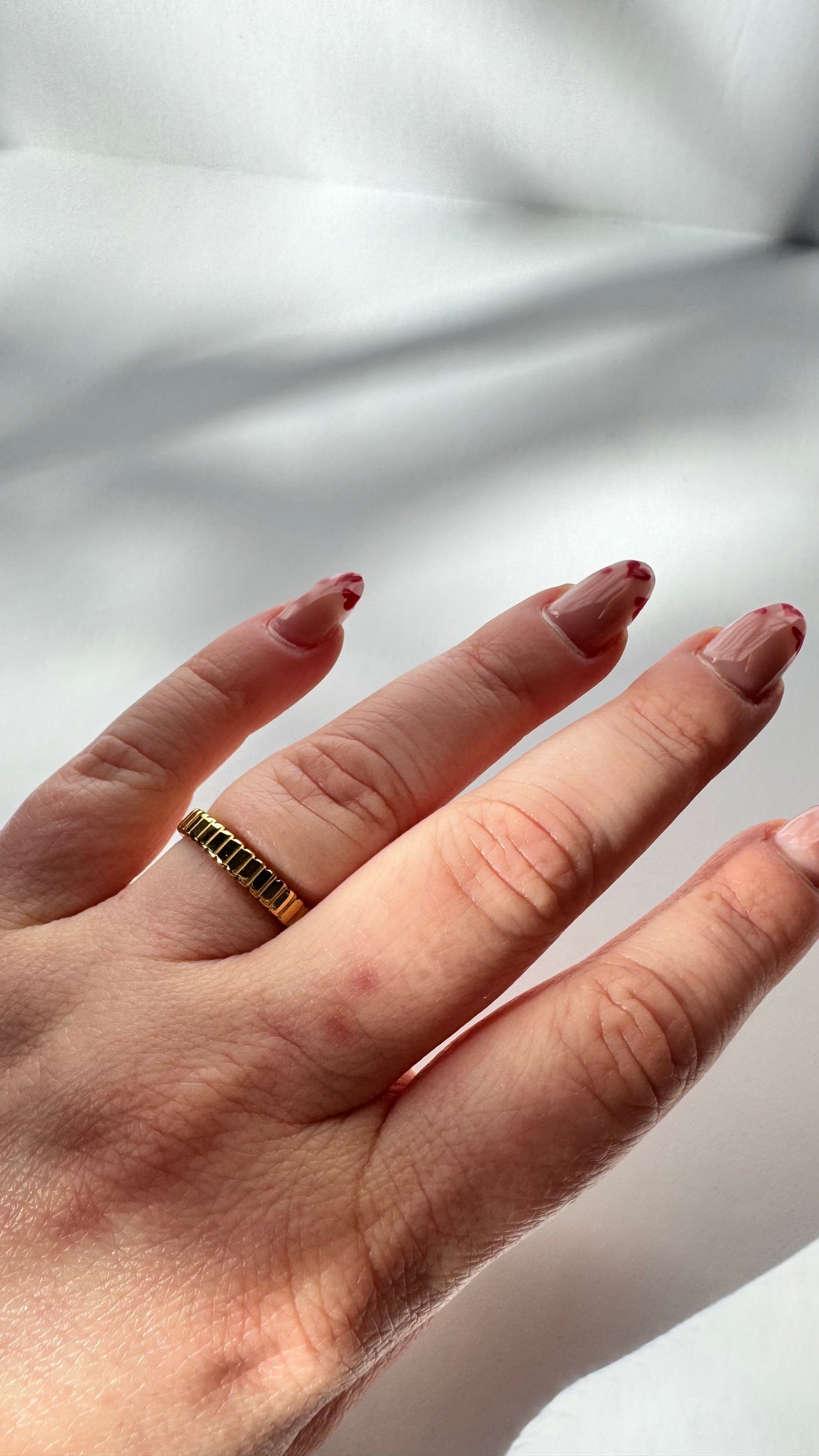 Ribbed Golden Band