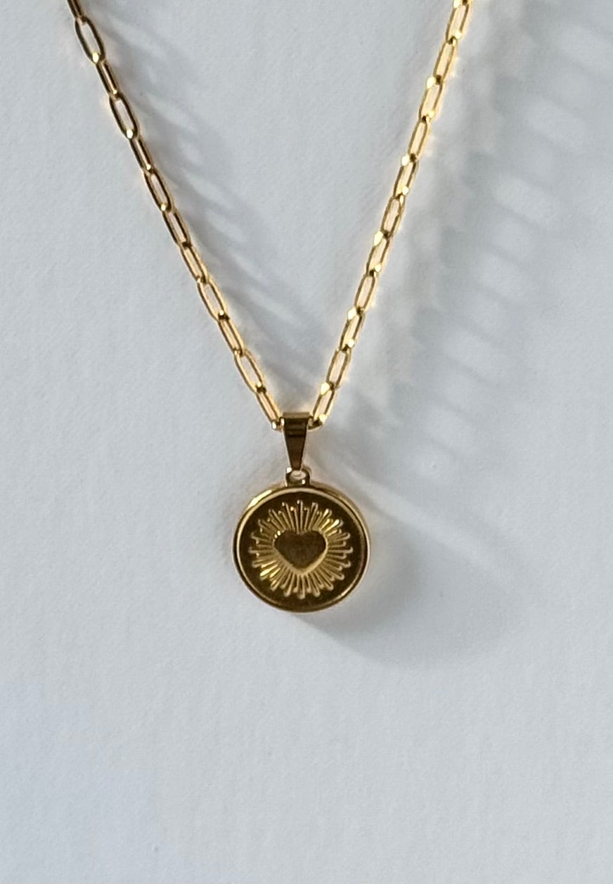 Corazón Necklace