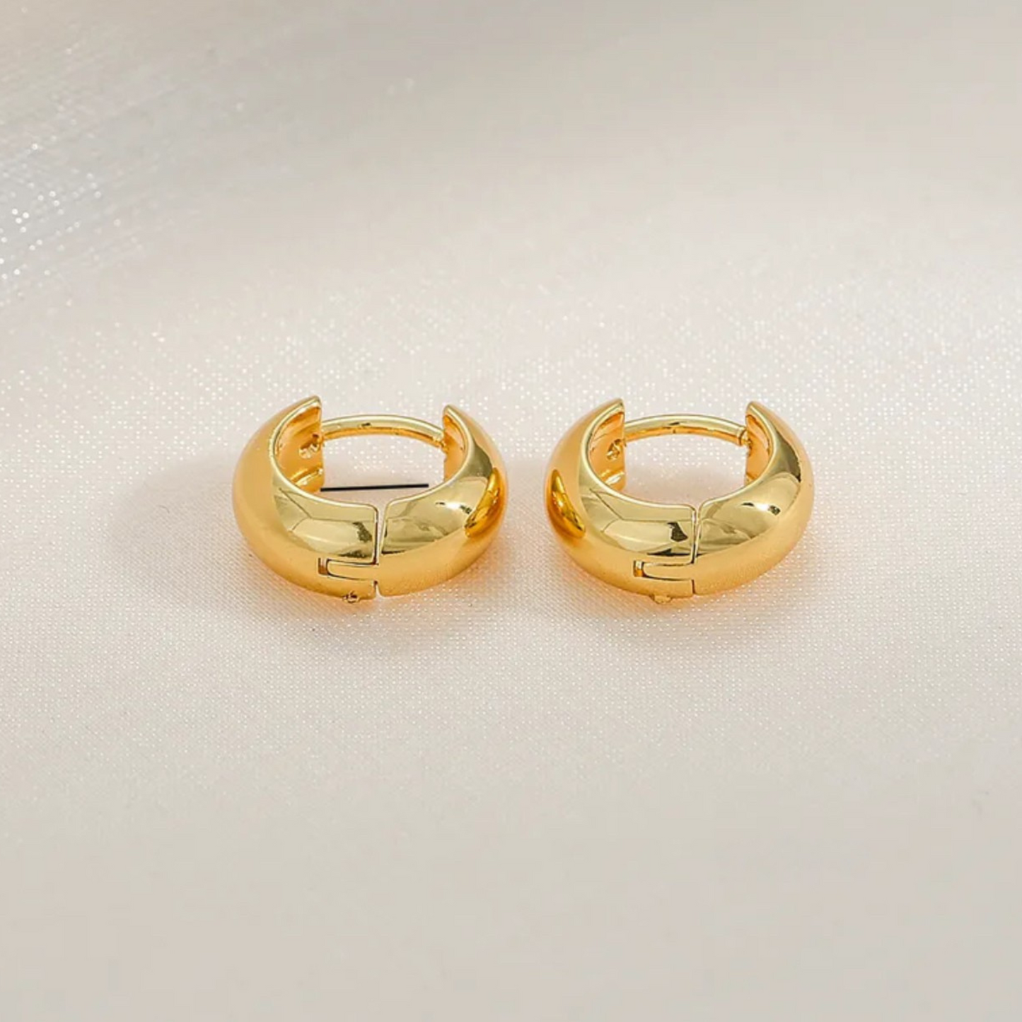 8mm Golden Huggies