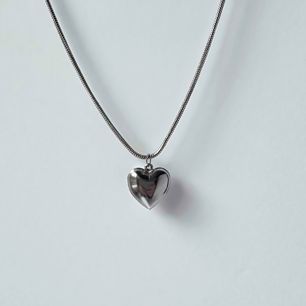 Amour Silver Necklace