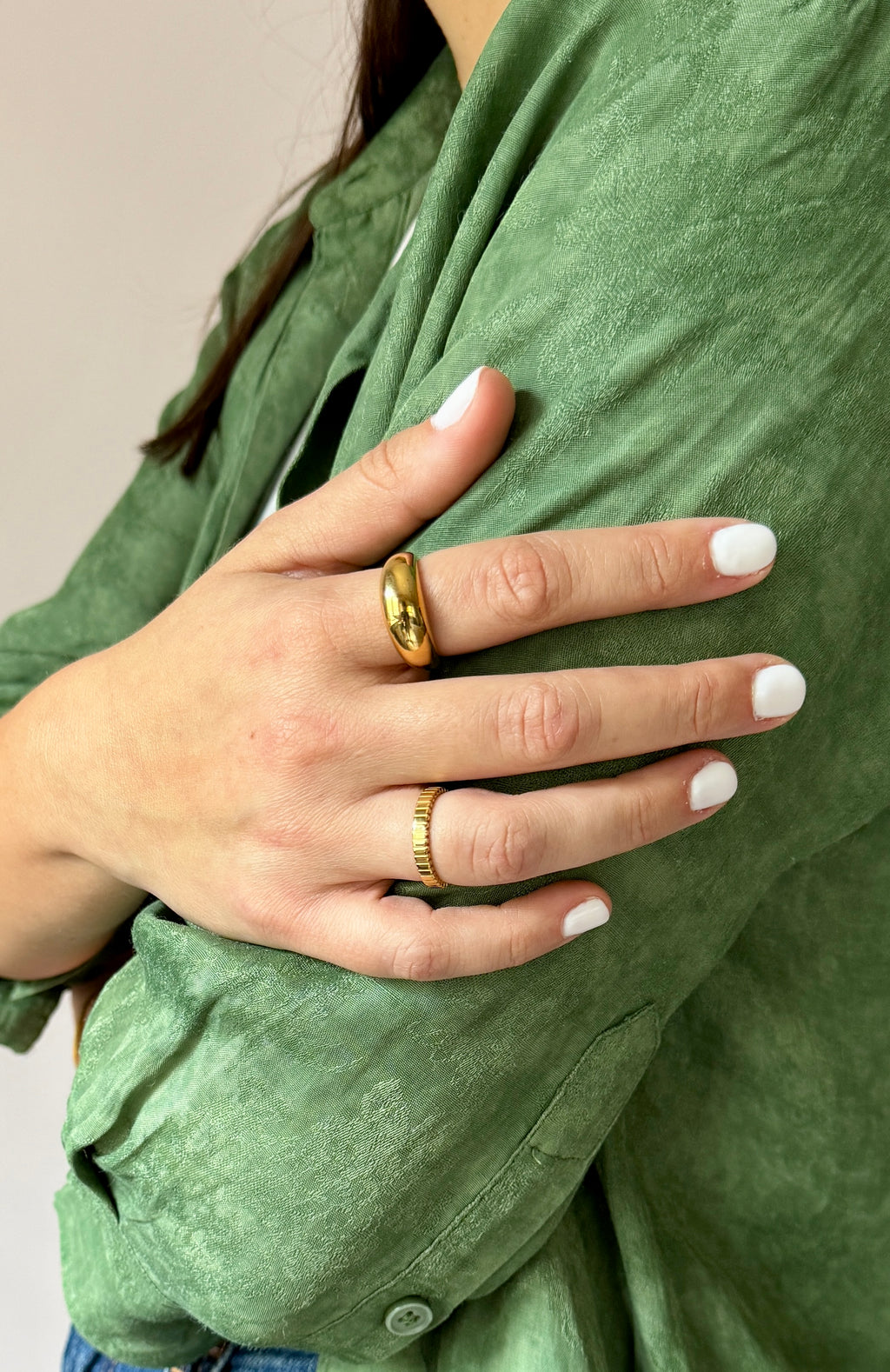 Ribbed Golden Band