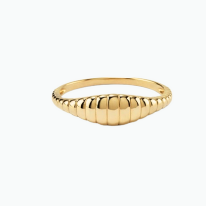 Carmen Golden Signet