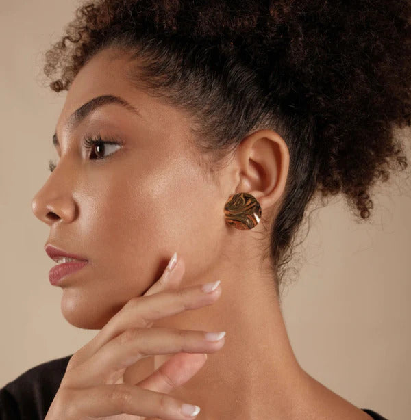 Amélie Sculptural Stud Earrings