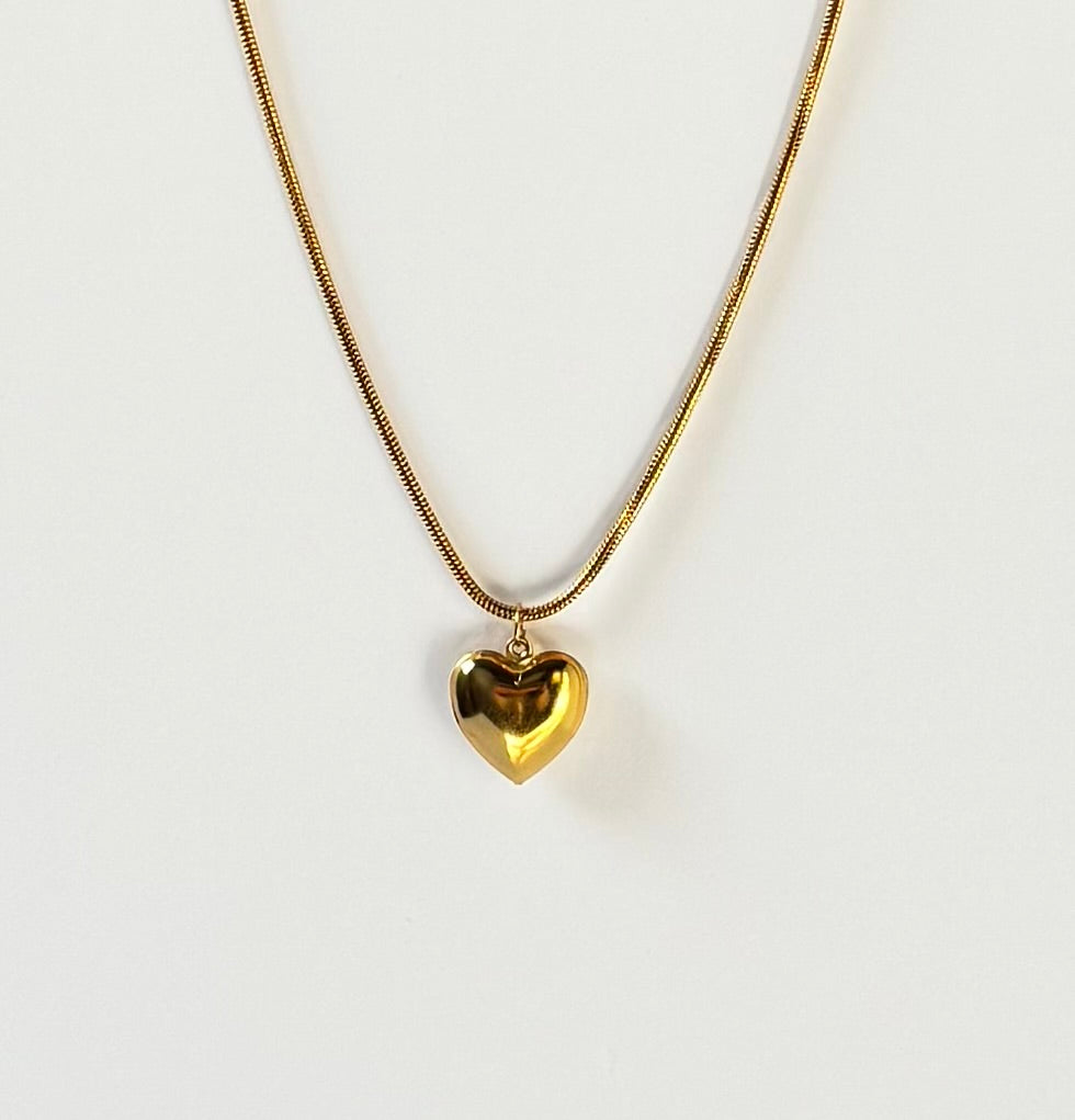 Amour Golden Necklace