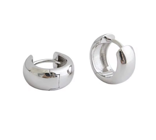 8mm Silver Huggies